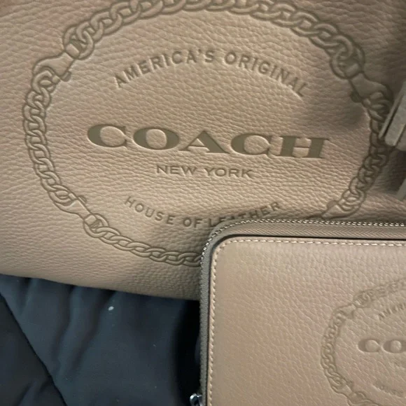 Coach Beige Leather Tote and Wallet Set - Picture 3 of 10